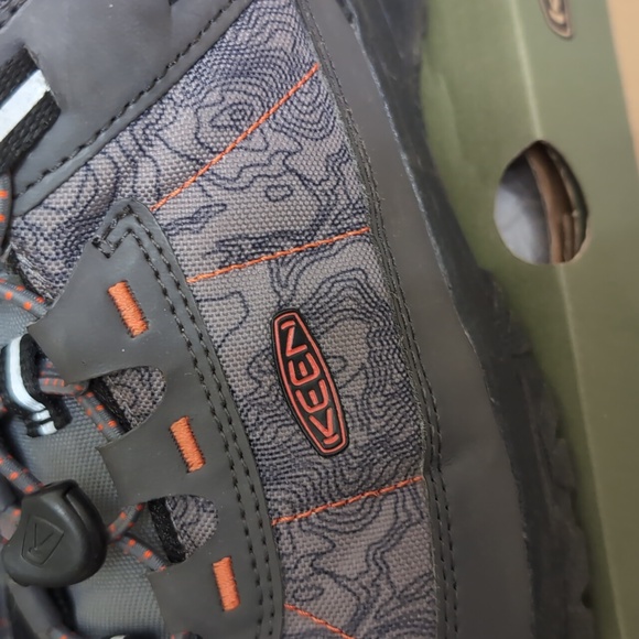 Worn Keen boys Targhee Sport shoes - Picture 9 of 11